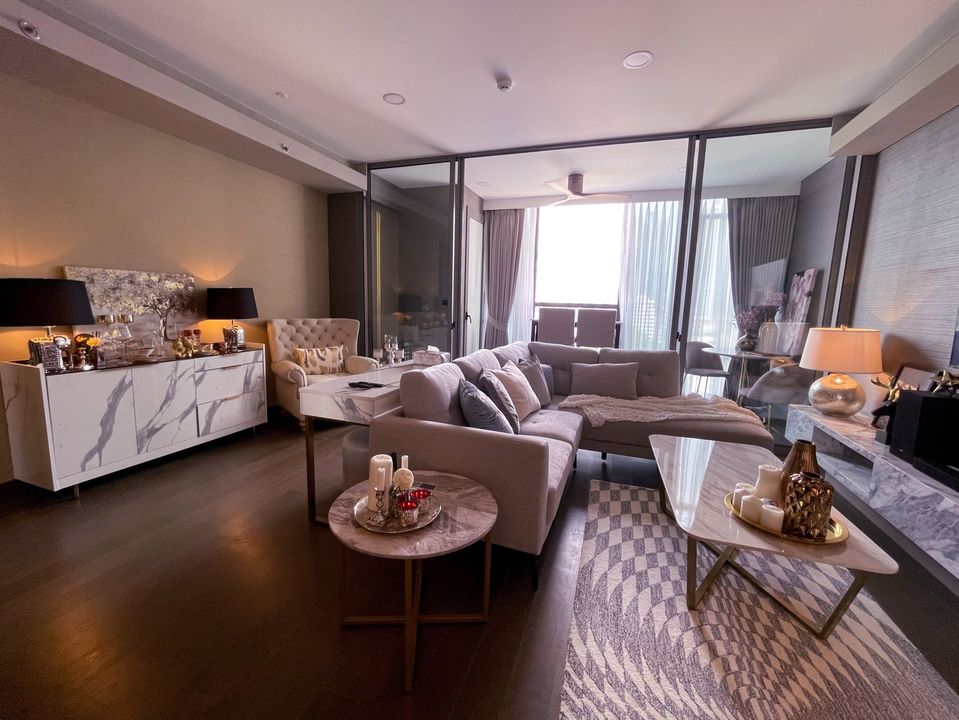 Rent/เช่า (ไซมิส เอ็กซ์คลูซีฟ ควีน) 🌟PN-00004809🌟