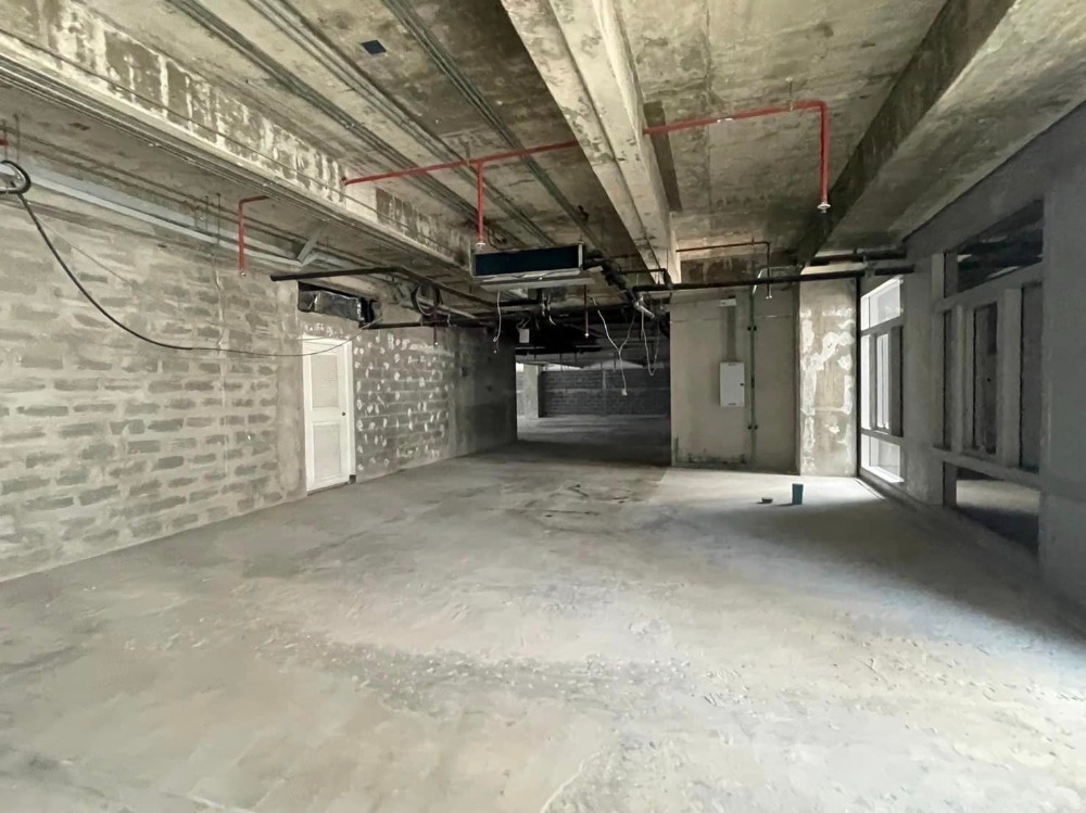 Rent/เช่า  (คอมเมอร์เชียล สเปซ อิน สาธร) 🌟PN-00005526🌟