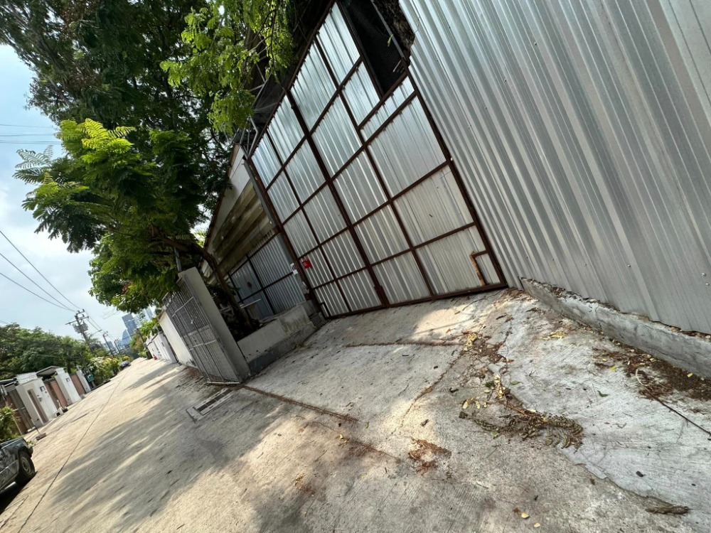 Rent/เช่า  (แวร์เฮ้าส์ แอนด์ เรสเตอรองส์ อิน ปรีดี) 🌟PN-00005552🌟