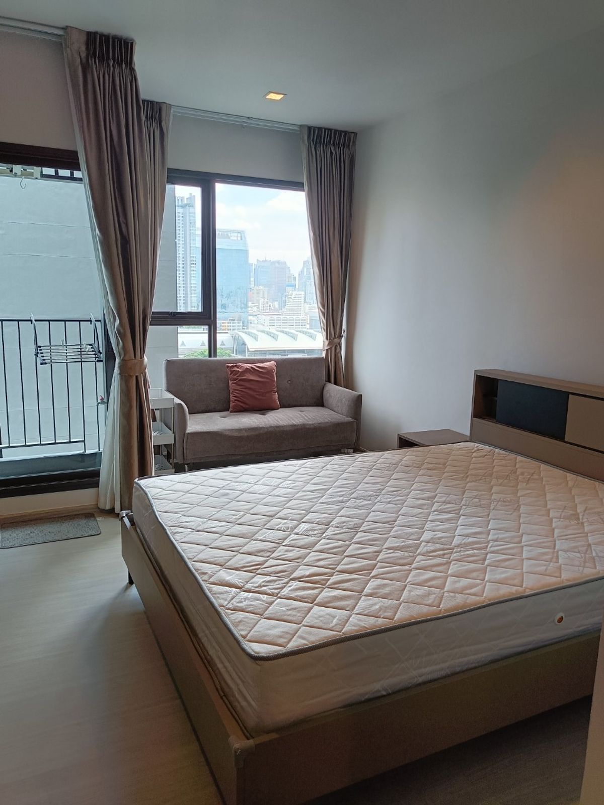 ไลฟ์ อโศก - พระราม 9 🌟PN-00002955🌟