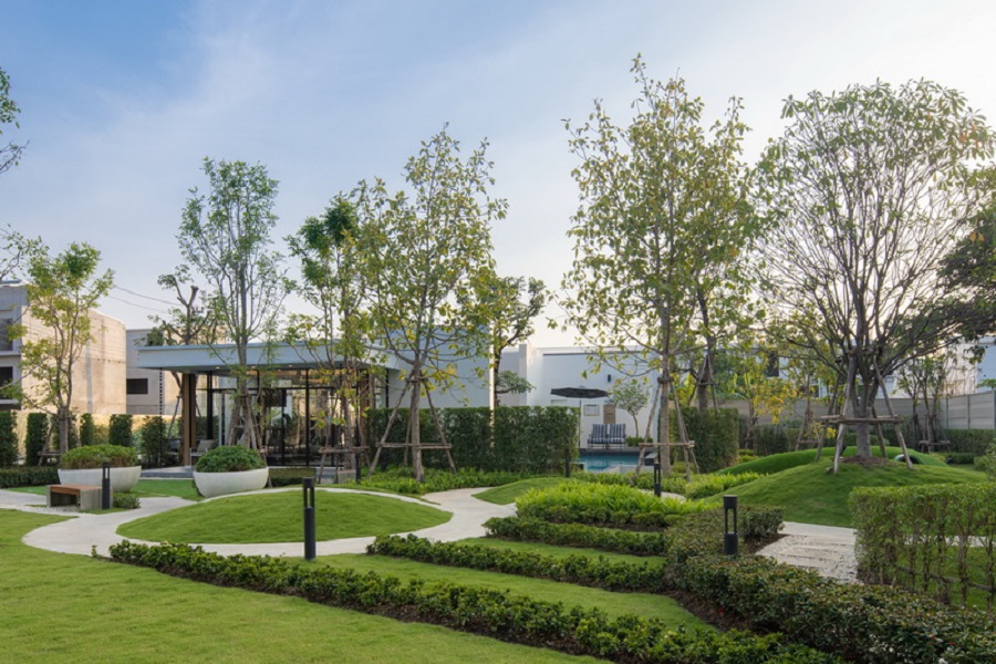 Baan-Klang-Muang-Srinakarin-Onnut