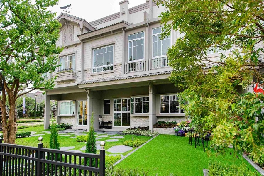 Villaggio-Bangna-Theparak