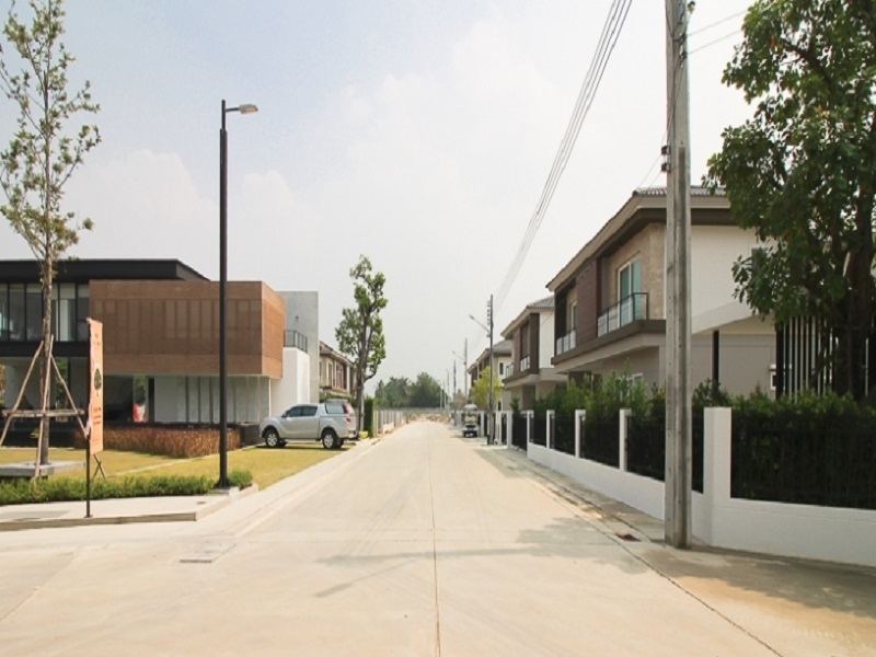 The-Pana-Petchkasem-Sai-3