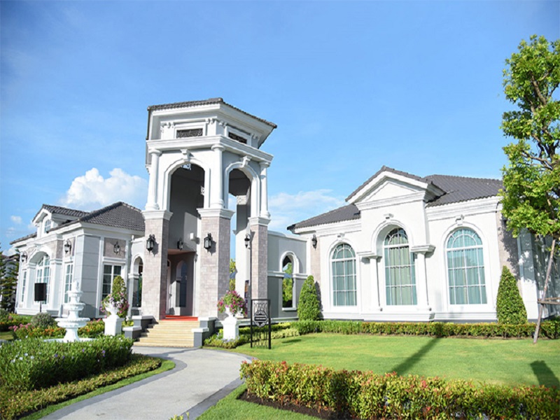 Golden-Neo-Rama-9-Krungthep-Kreetha