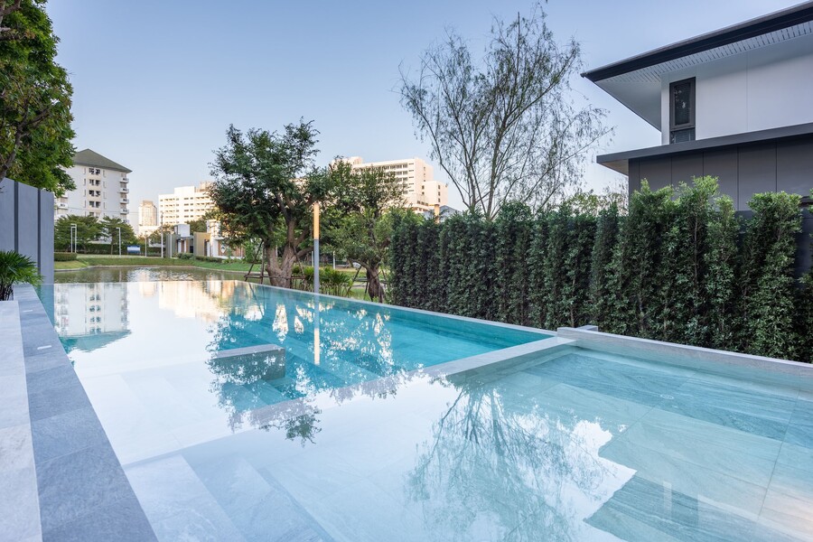 Nara-Botanic-2-Srinakharin