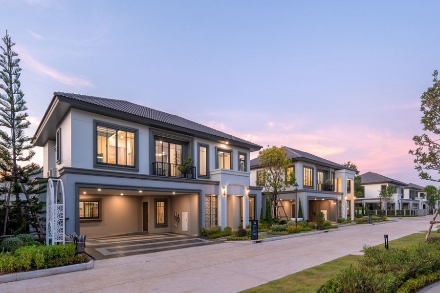 แกรนด์-บริทาเนีย-วงแหวน-ประชาอุทิศ