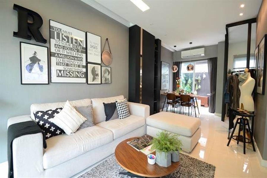 เบล็สทาวน์-ศรีสมาน-ติวานนท์