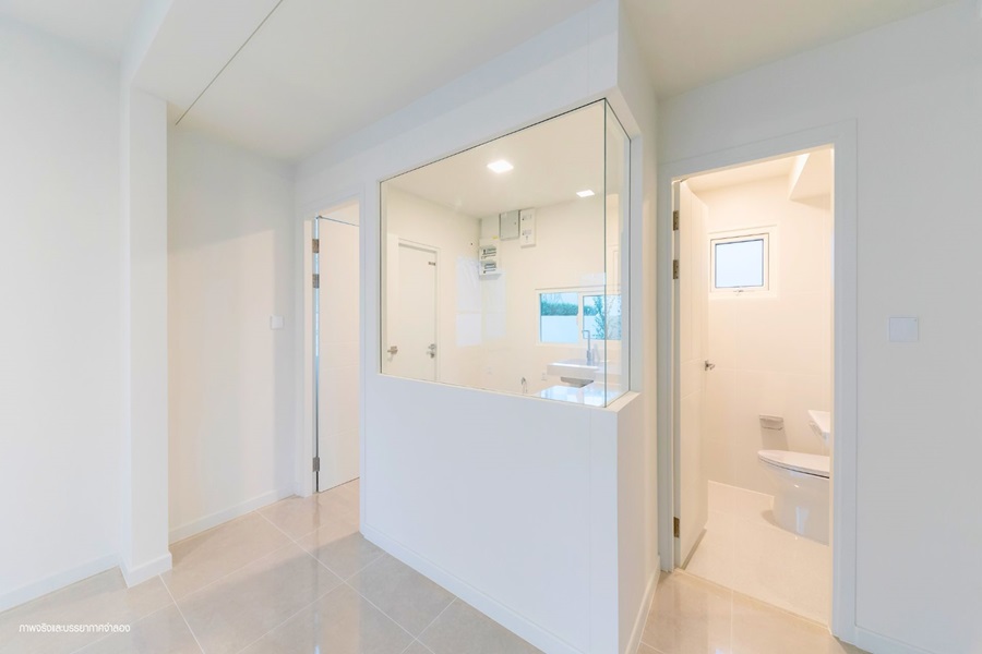 Vie-Ramintra-Expressway-Wongwaen